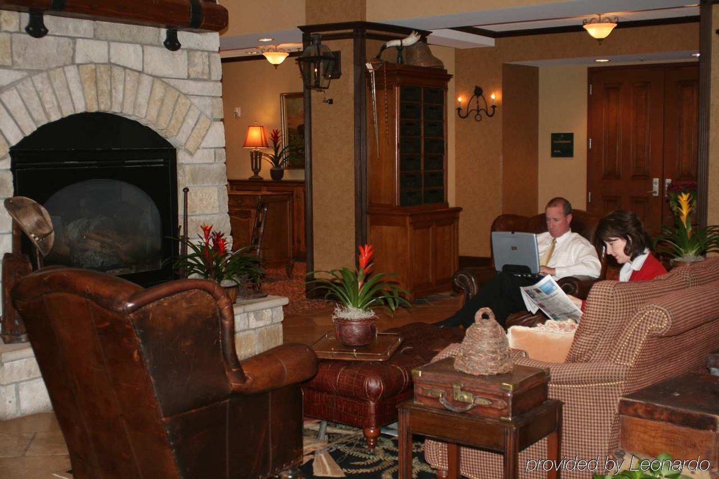 Hampton Inn & Suites Legacy Park-Frisco Interior photo